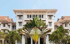 Raffles Hotel Le Royal